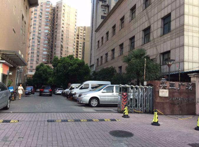 上海靜安區上海火車站3元以下租金寫字樓招商大盤點