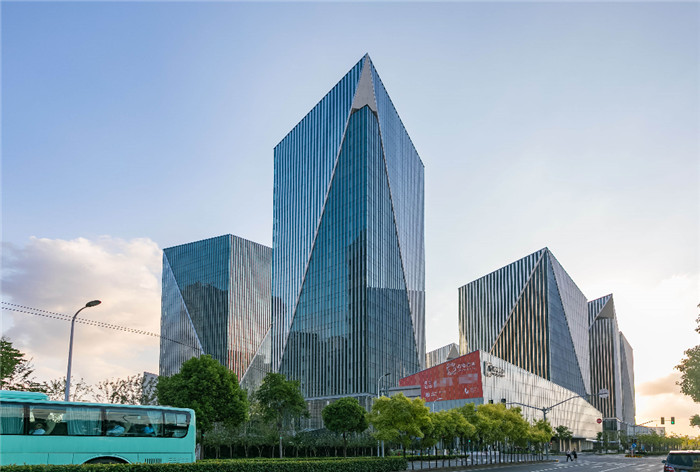 上海浦東新區出售獨棟：前灘前排占位，國際濱水地標級商務會客廳