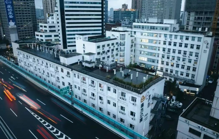虹口核心！柏航德必易園元宇宙辦公空間招商，享 25% 租金補(bǔ)貼 + 技術(shù)扶持